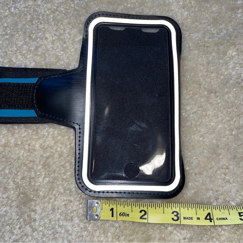 iPhone armband - Picture 4 of 5